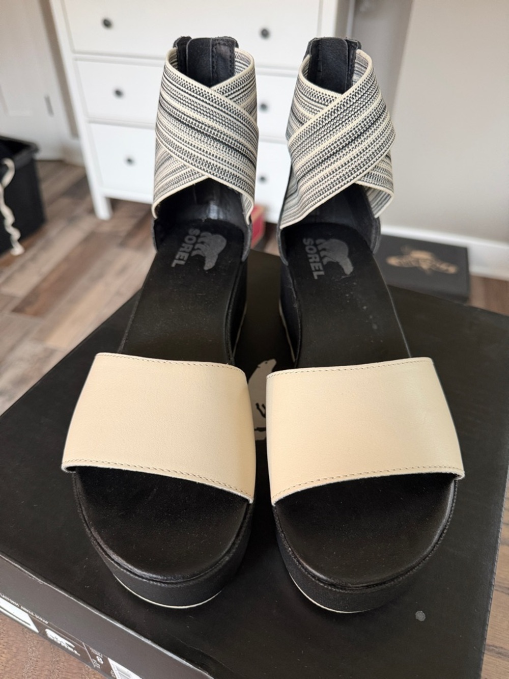 Sorel Cameron Cream & Black Platform Ankle Strap Sandal